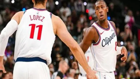 拜仁慕尼黑官方账号致敬已故中国球员郭嘉璇